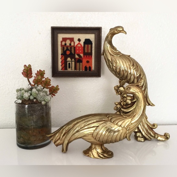 SOLD - Retro City Block Cross Stitch Needlepoint • Small Vintage Crochet Wall - Picture 3 of 4